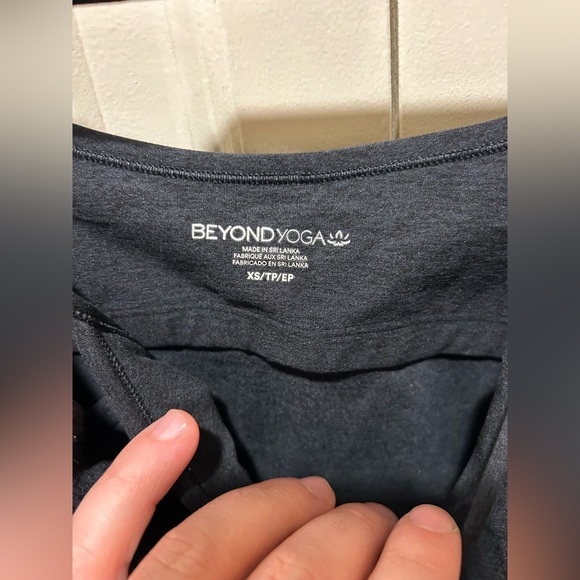 NWT Beyond Yoga Spacedye Forever a tank in Darkest Night , XS - Picture 11 of 13